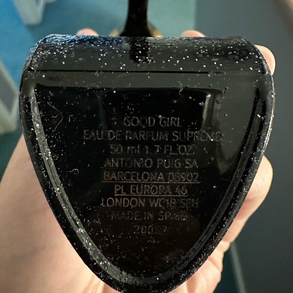 Carolina Herrera good girl Black and Gold Stiletto Perfume FULL Bottle - Picture 3 of 3